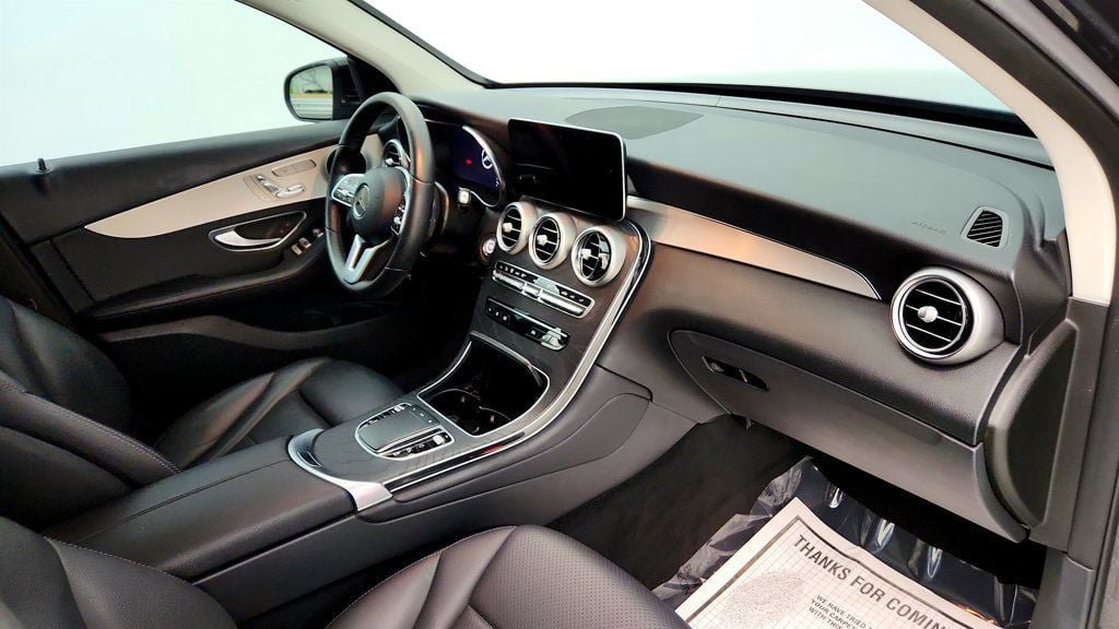 Used 2021 Mercedes-Benz GLC 300 w/ Multimedia Package image 23