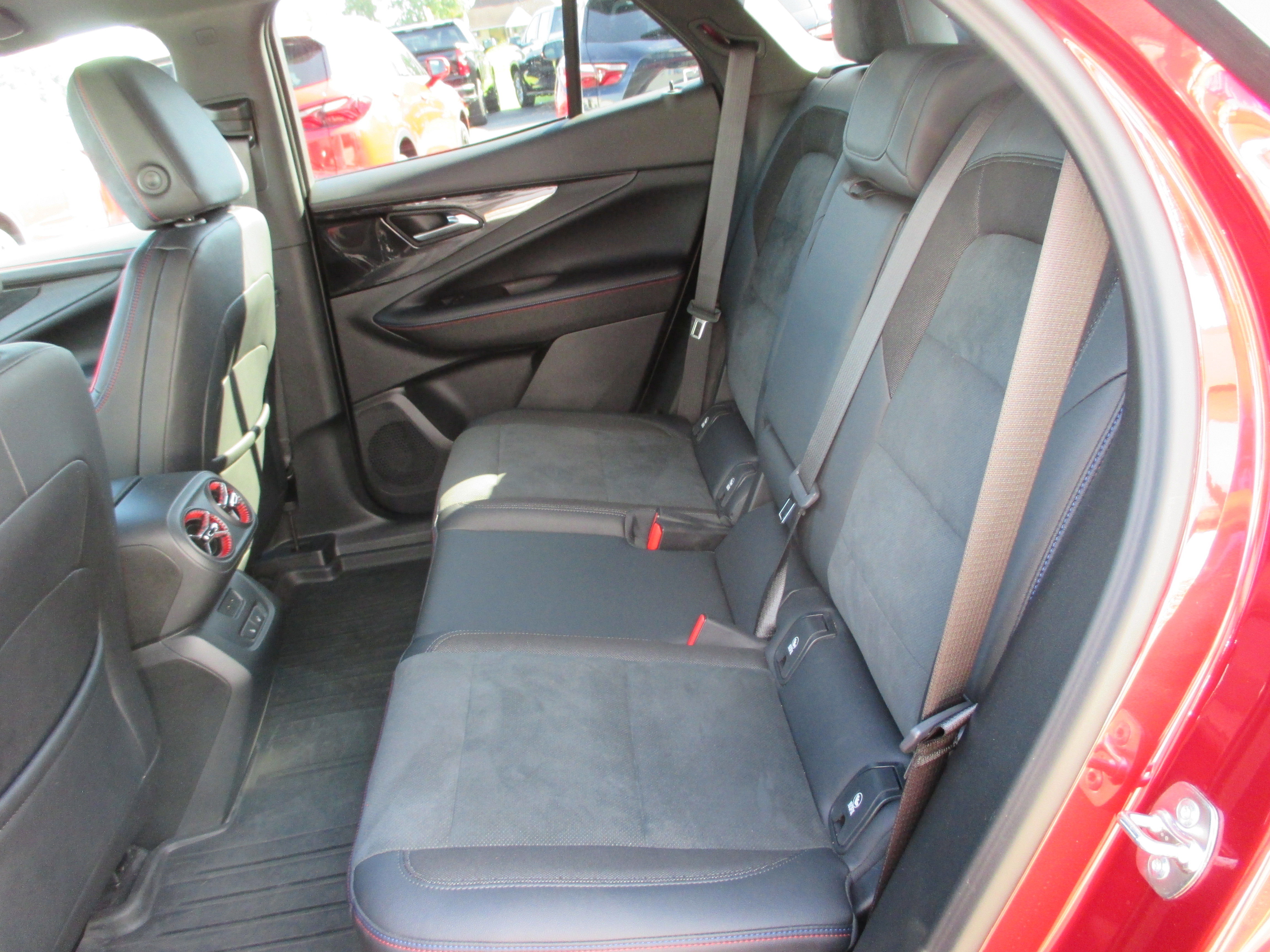 Used 2024 Chevrolet Blazer EV RS image 11