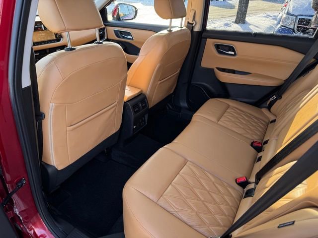 Used 2023 Nissan Rogue Platinum w/ Platinum Premium Package image 21