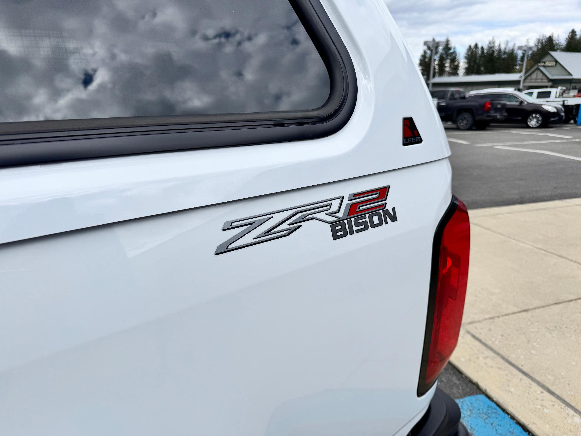 Used 2019 Chevrolet Colorado ZR2 w/ Colorado ZR2 Bison Edition AWD/4WD image 40