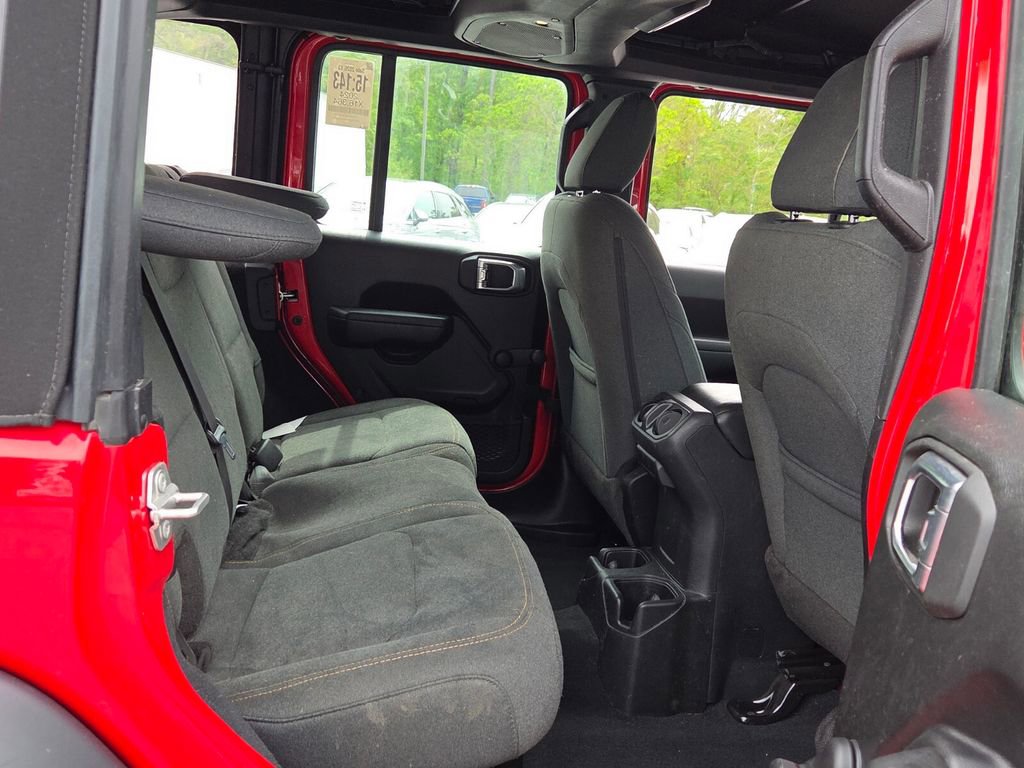 Used 2024 Jeep Wrangler Sport image 14