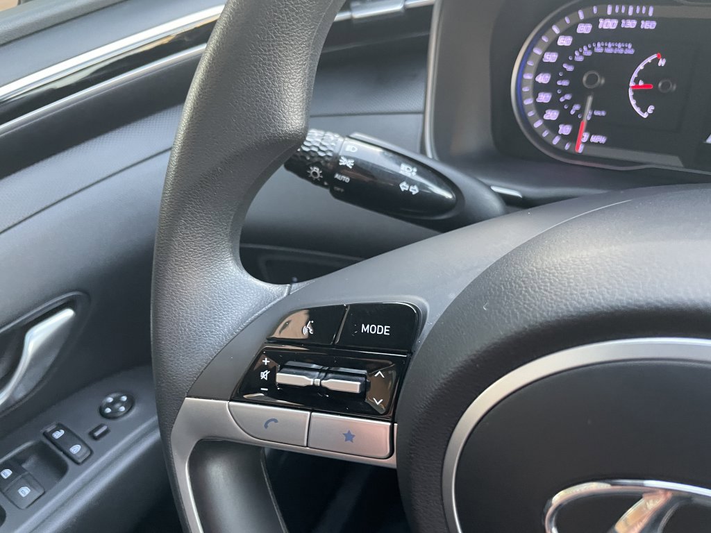 Used 2023 Hyundai Santa Cruz SEL image 32