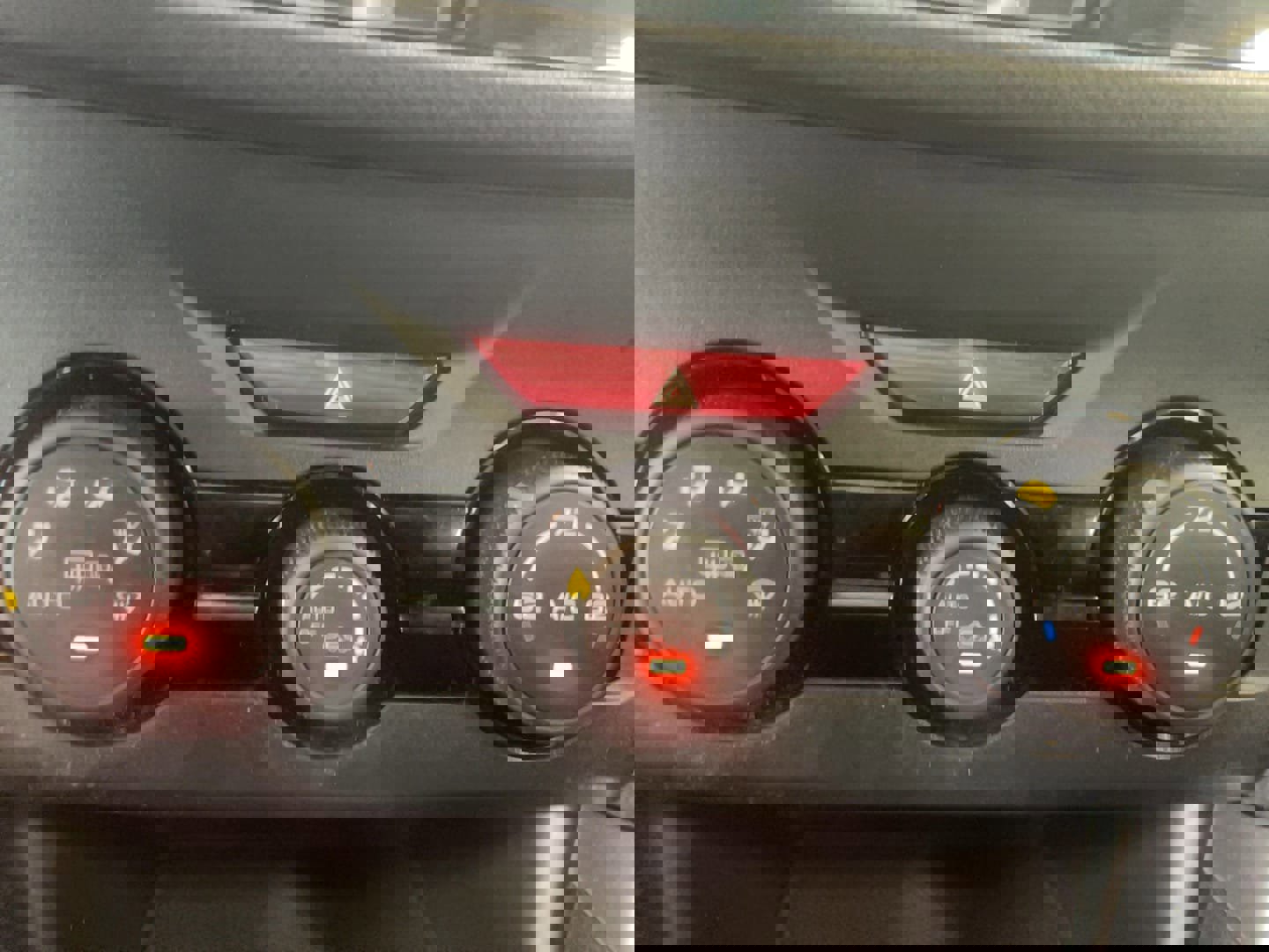 Used 2023 Subaru Forester Premium image 11