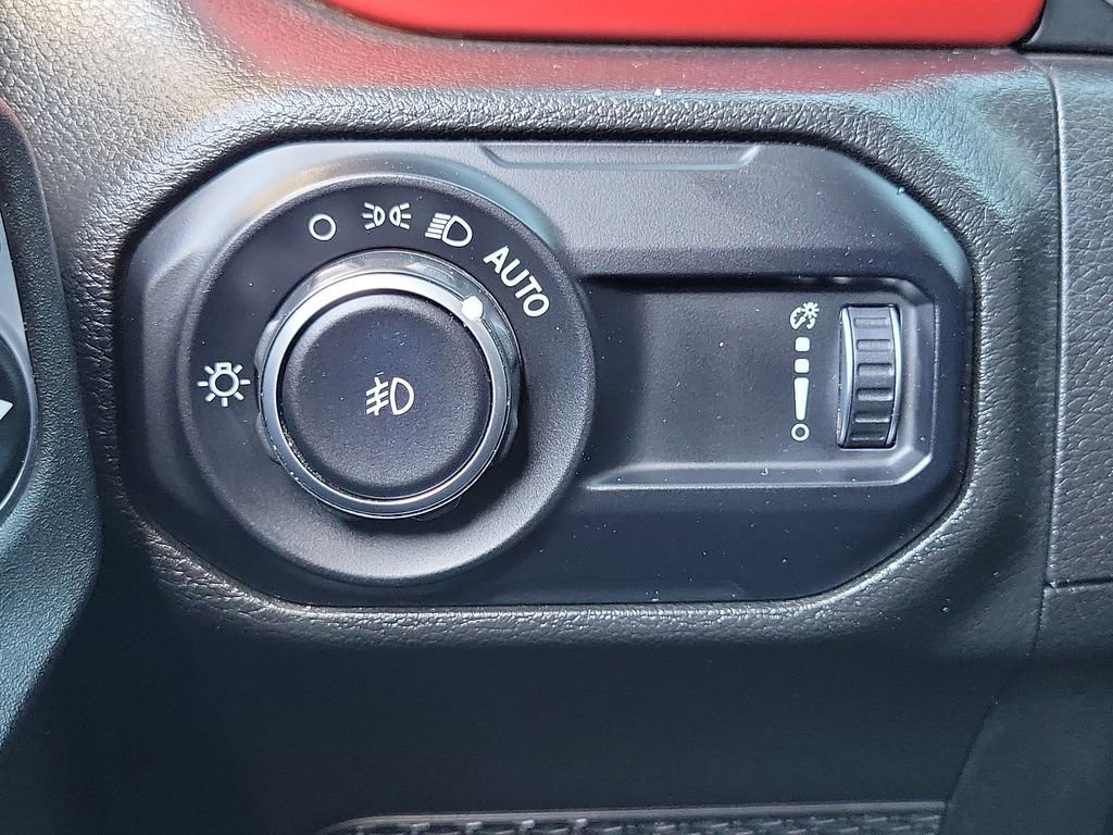 Used 2023 Jeep Wrangler Unlimited Rubicon image 10