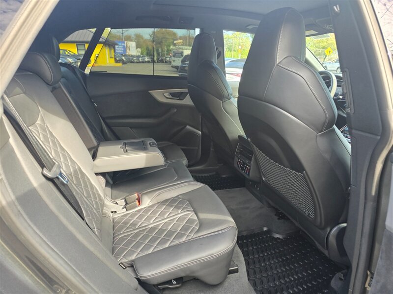 Used 2021 Audi SQ8 Prestige w/ Prestige Package AWD/4WD image 21