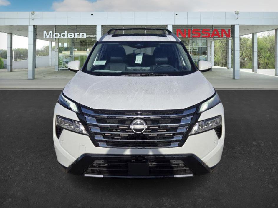 New 2026 Nissan Rogue Platinum image 2