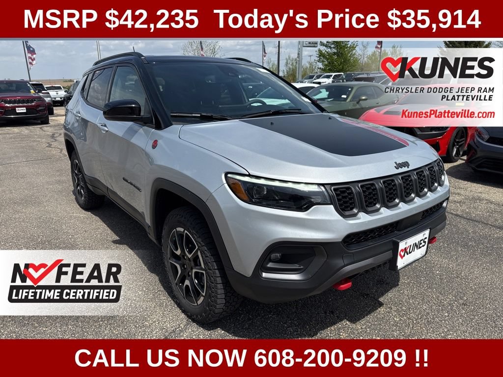 New 2025 Jeep Compass Trailhawk w/ Trailhawk Elite Group
