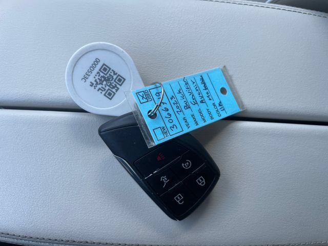 Used 2023 Buick Envision Avenir AWD/4WD image 18