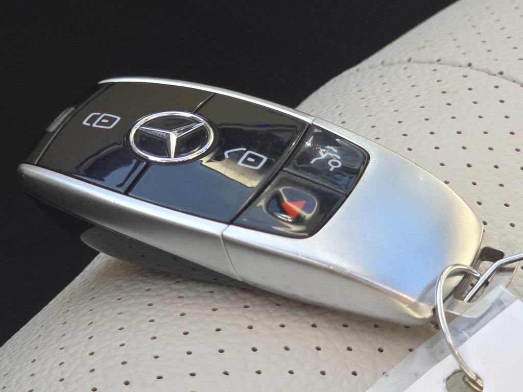 Used 2020 Mercedes-Benz E 350 Sedan w/ Premium Package image 35