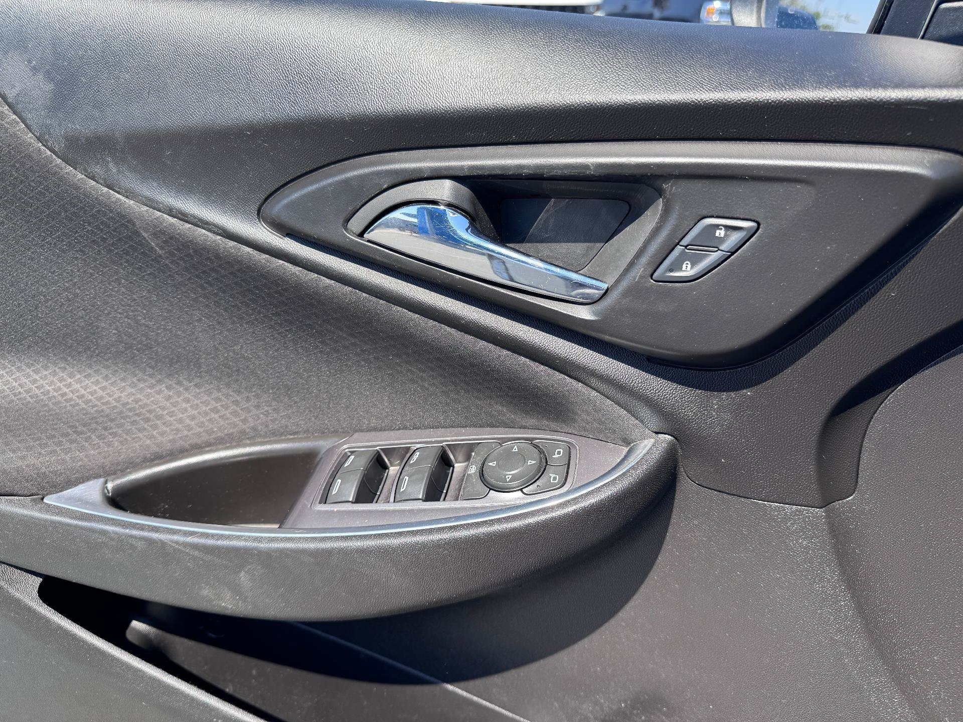 Used 2016 Chevrolet Malibu LT FWD image 24