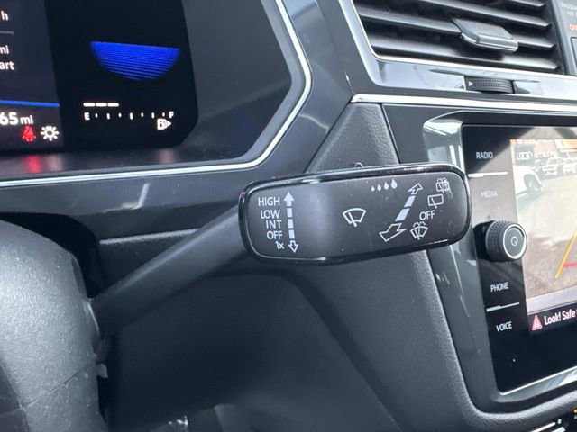 Certified 2023 Volkswagen Tiguan SE w/ Panoramic Sunroof Package image 25