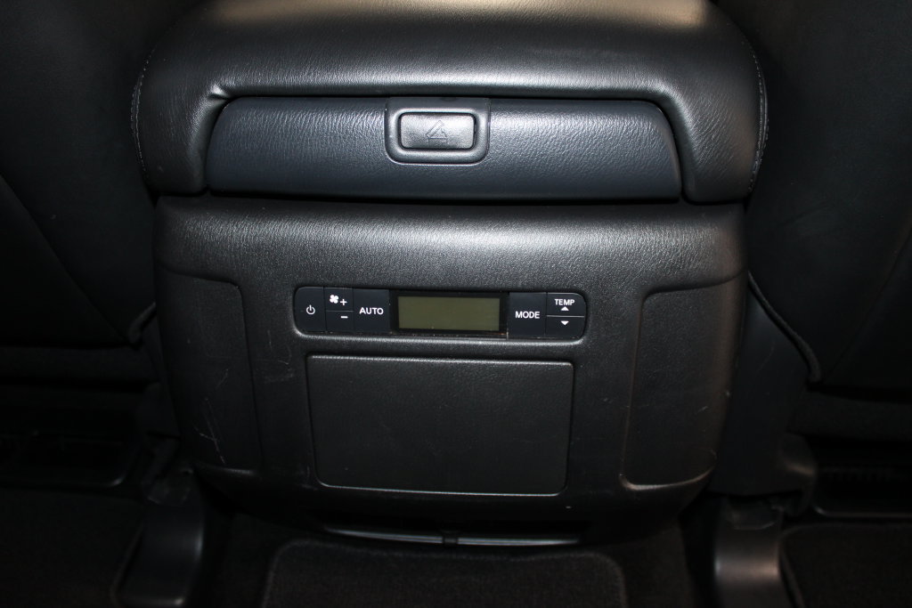 Used 2024 Nissan Armada SV RWD image 33