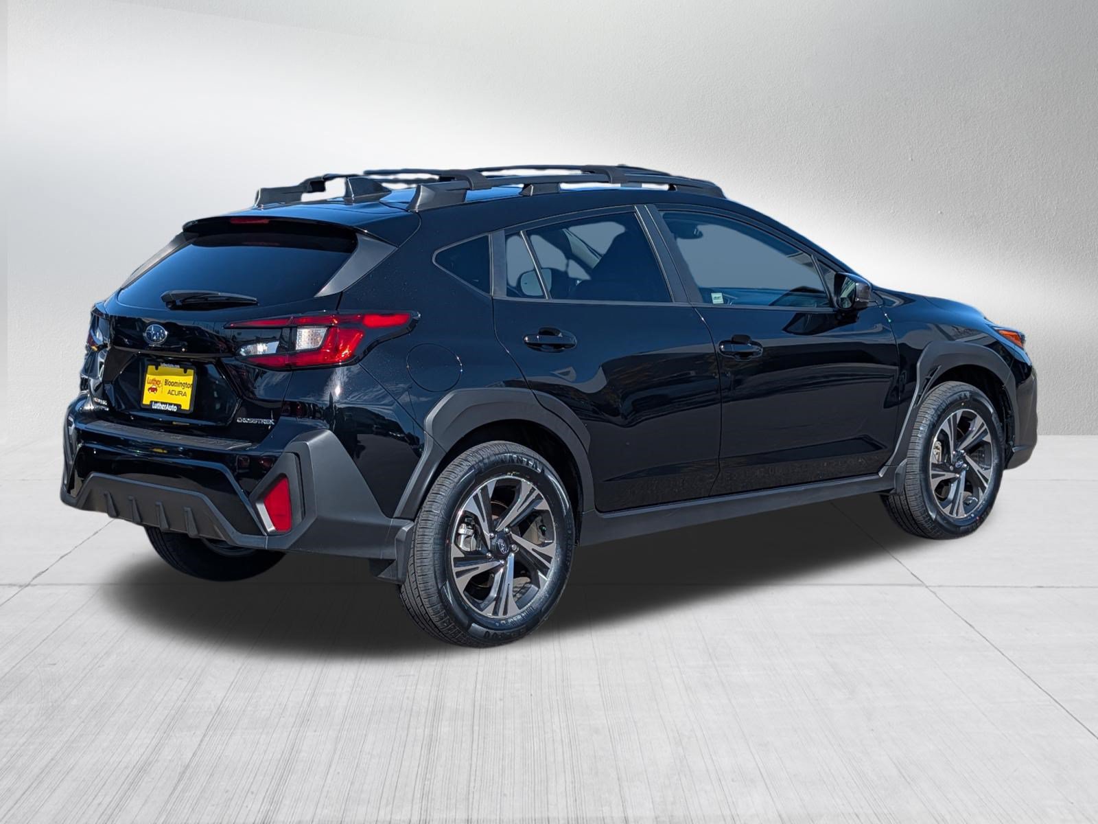 Used 2024 Subaru Crosstrek 2.0i Premium AWD/4WD image 3