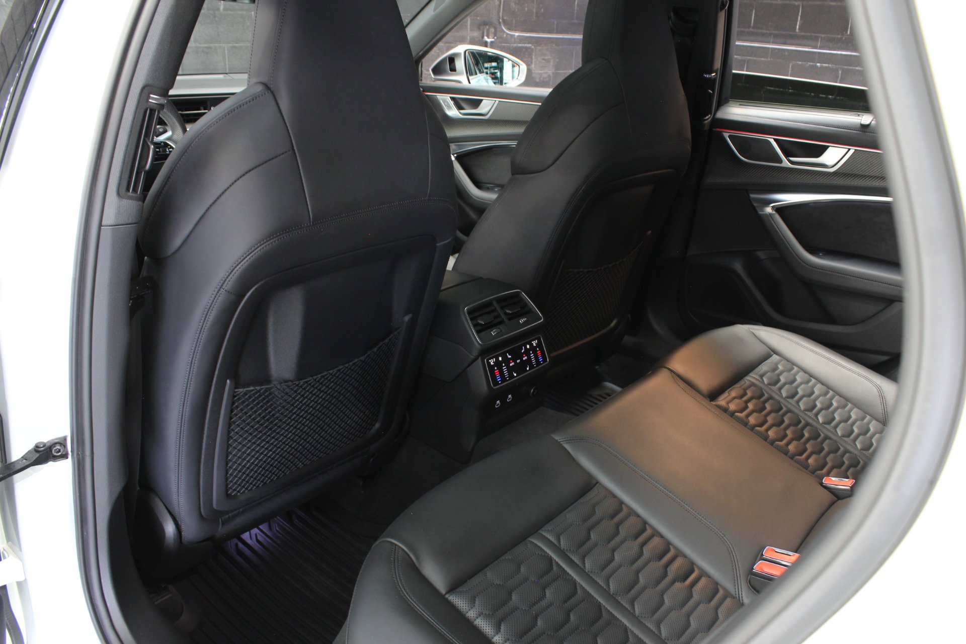 Used 2023 Audi RS 6 image 47