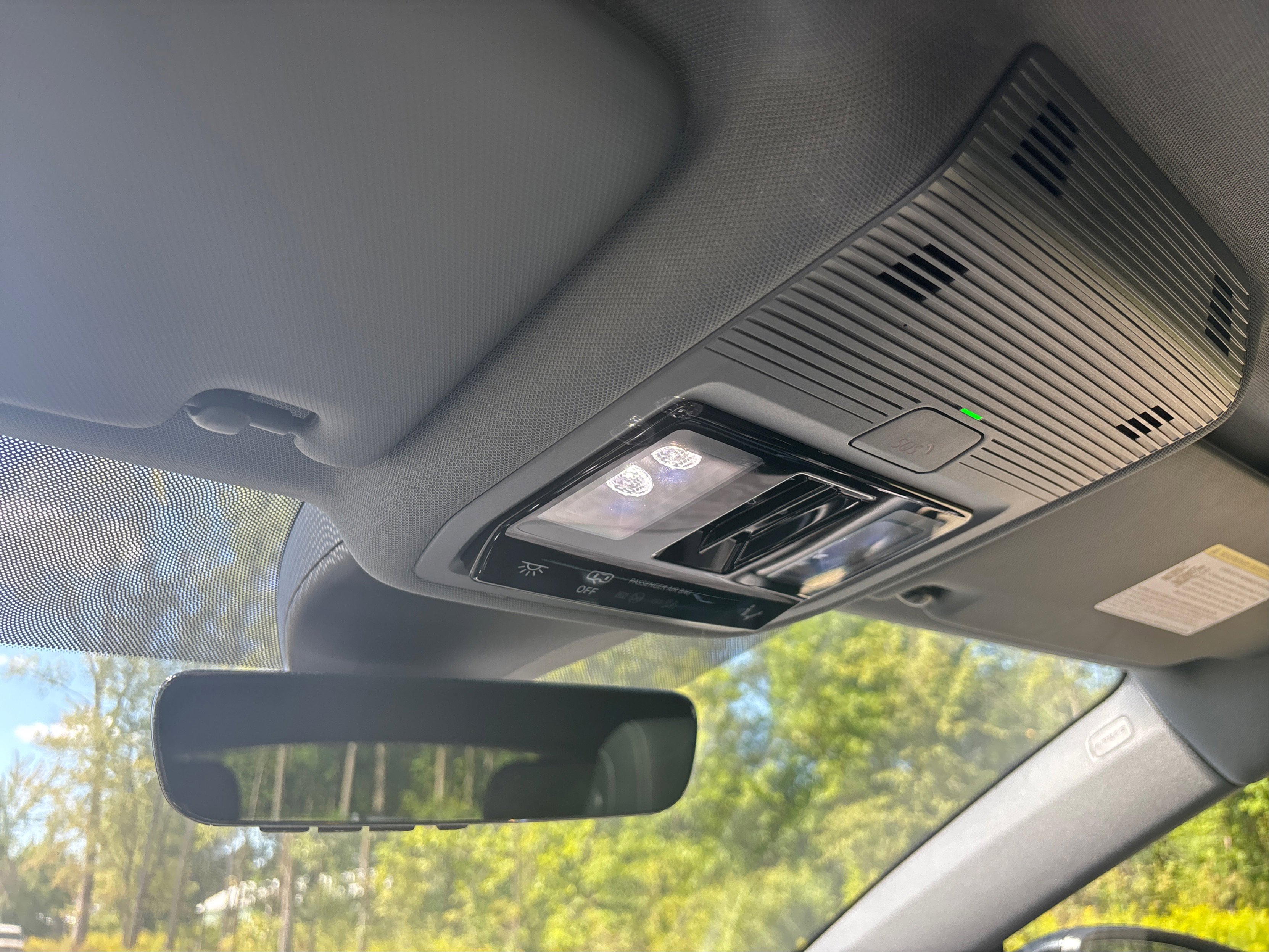 Used 2025 Audi Q4 e-tron Premium Plus image 19