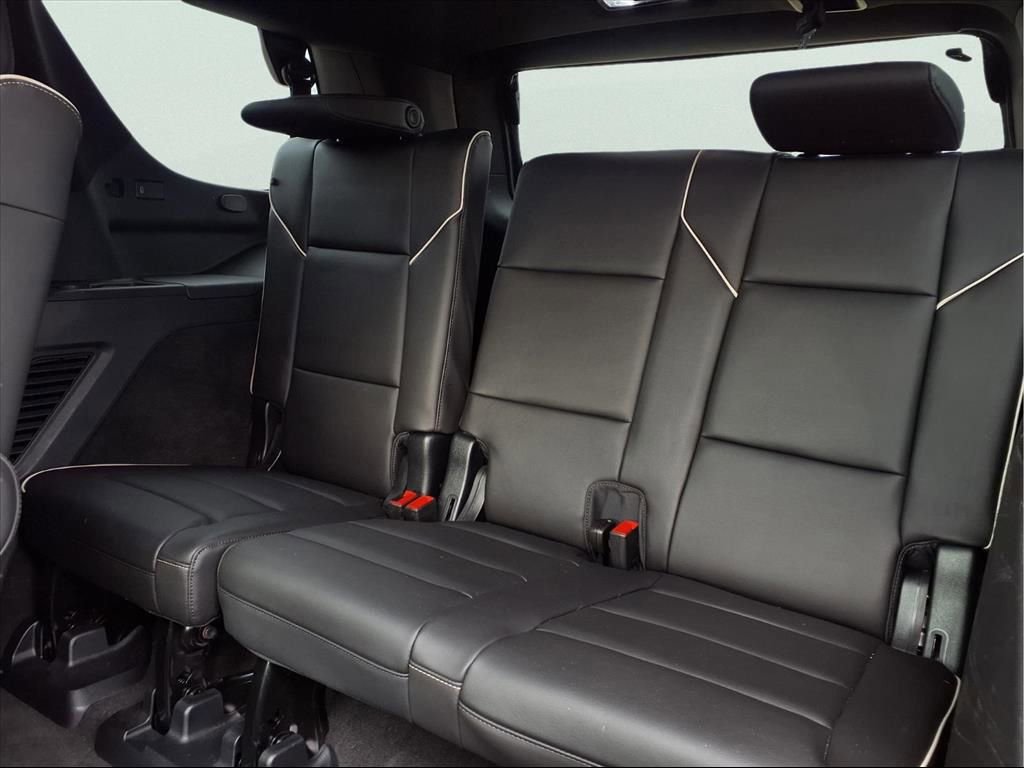 Used 2023 Cadillac Escalade Premium Luxury image 14