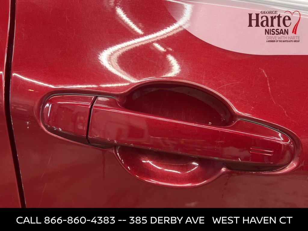 Used 2017 Toyota Camry LE image 10