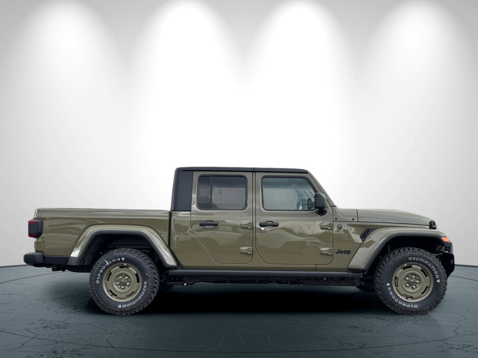 New 2026 Jeep Gladiator Willys AWD/4WD image 3