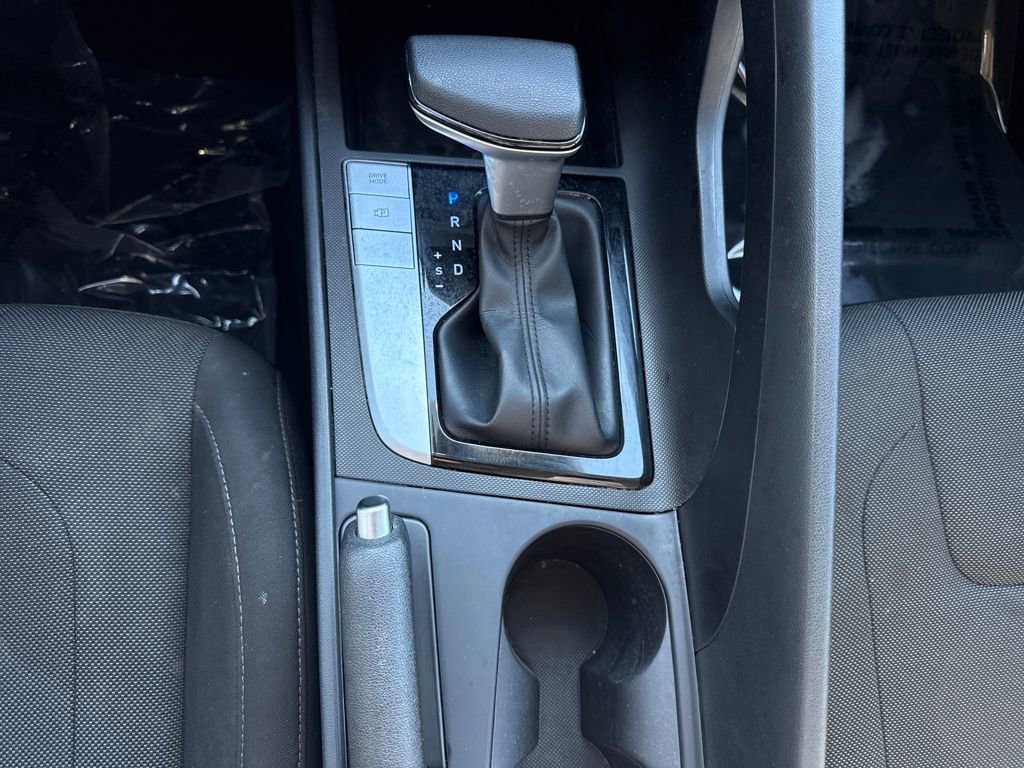 Used 2021 Hyundai Elantra SE image 21