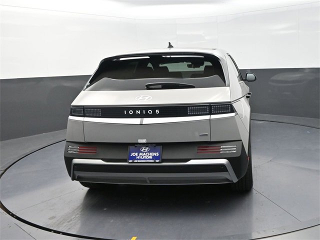 New 2025 Hyundai Ioniq 5 SE image 7