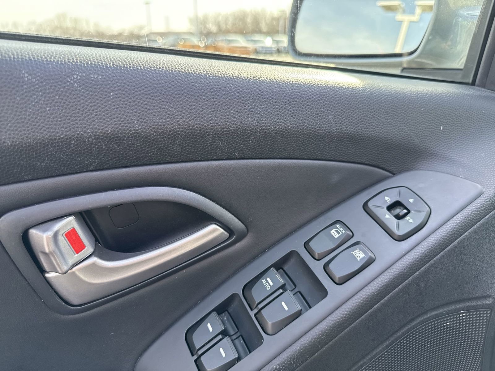 Used 2012 Hyundai Tucson GLS image 13