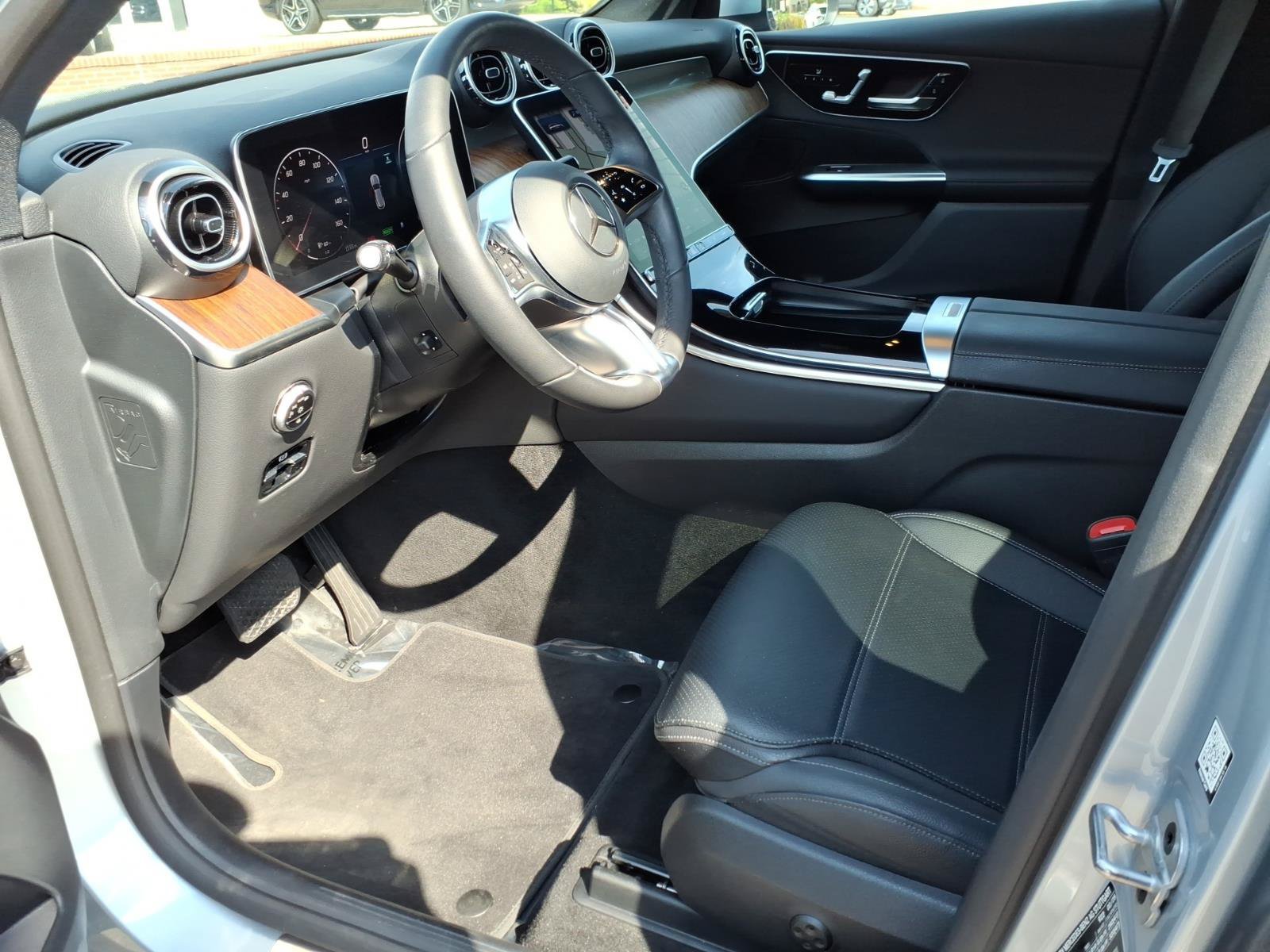 Certified 2025 Mercedes-Benz GLC 350e 4MATIC image 11