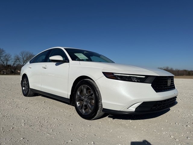 Used 2023 Honda Accord EX image 6