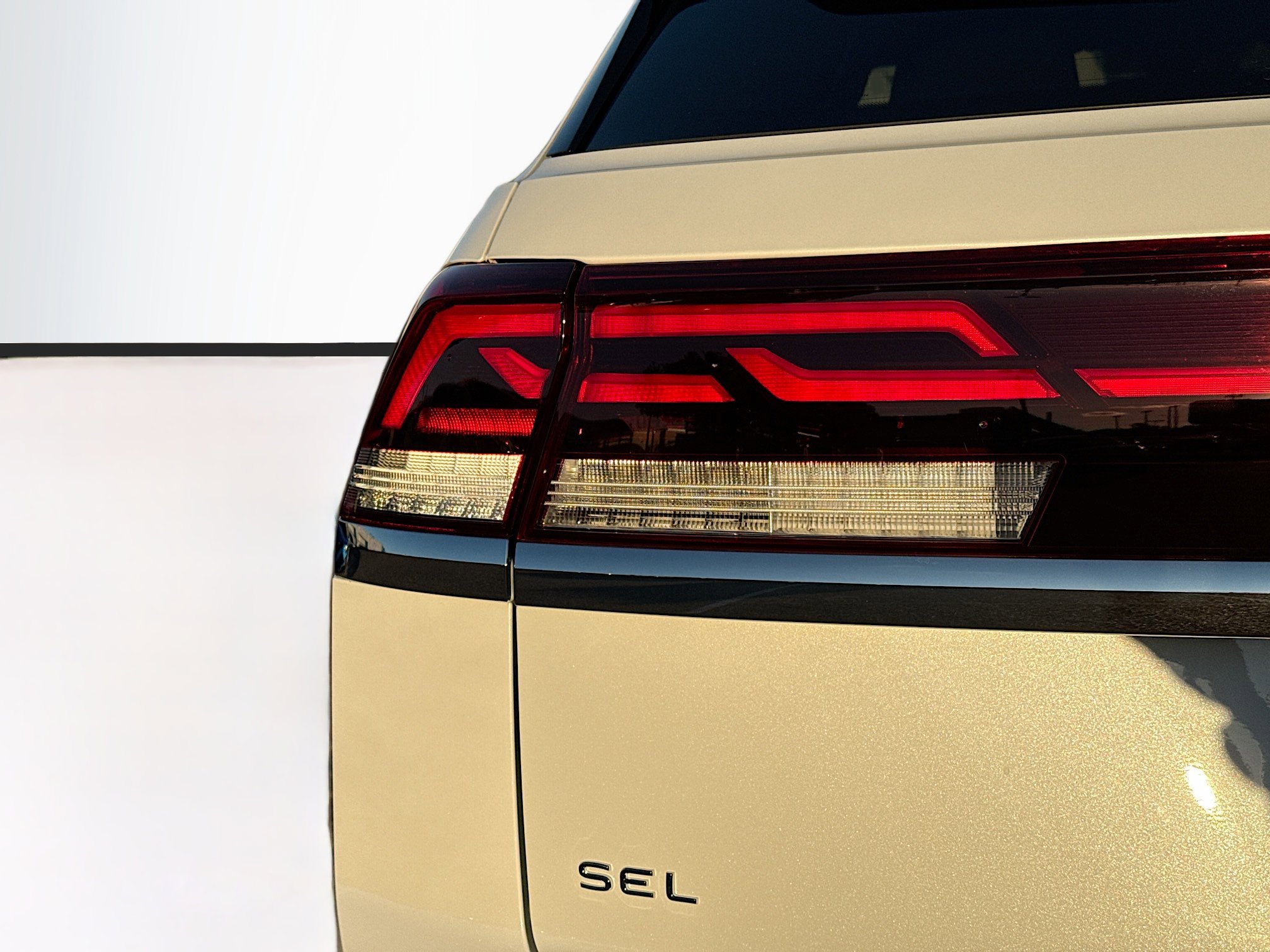 New 2026 Volkswagen Atlas Cross Sport SEL Premium R-Line image 10