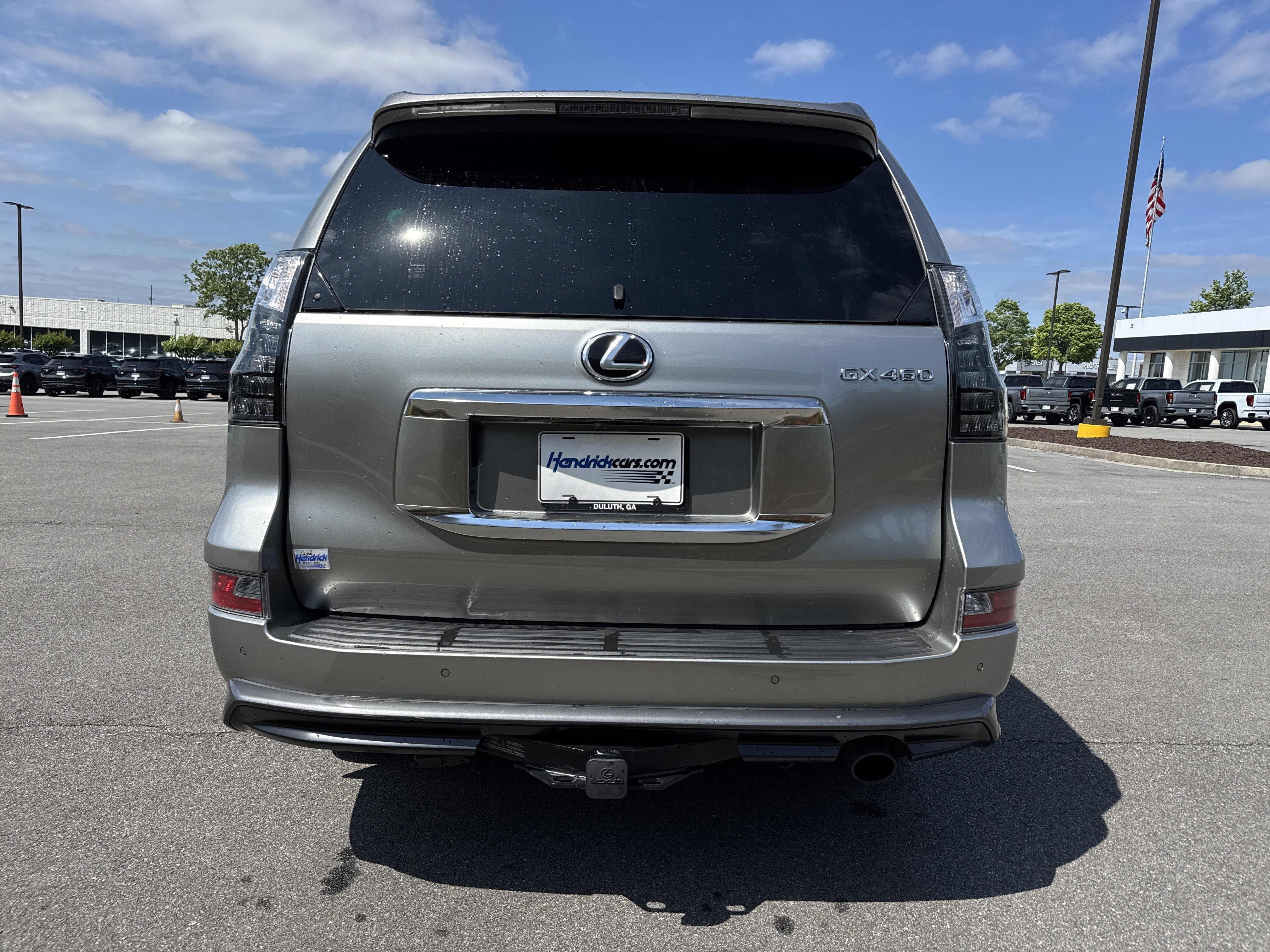 Used 2023 Lexus GX 460 Premium w/ Accessory Package AWD/4WD image 9