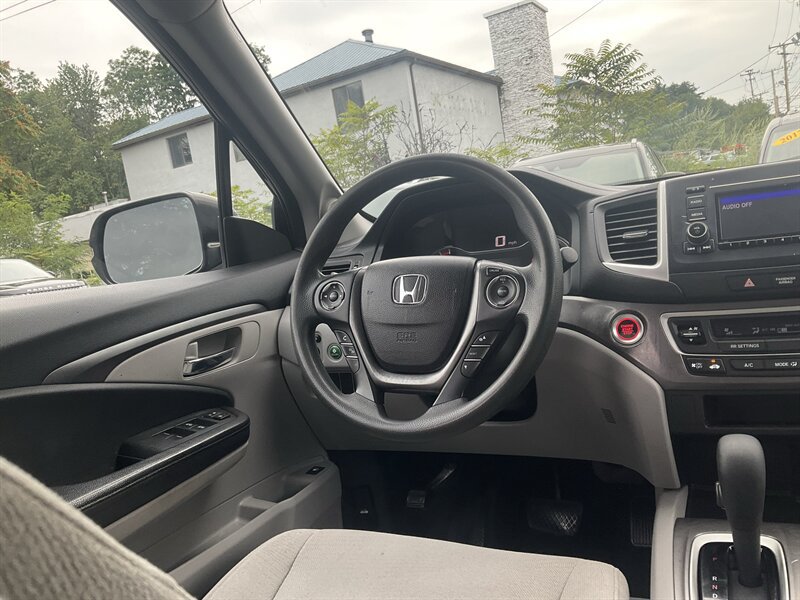 Used 2017 Honda Pilot LX image 14