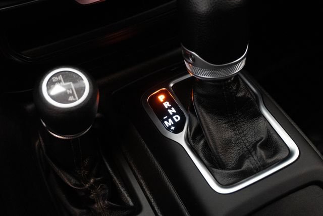Used 2022 Jeep Wrangler Sport AWD/4WD image 18