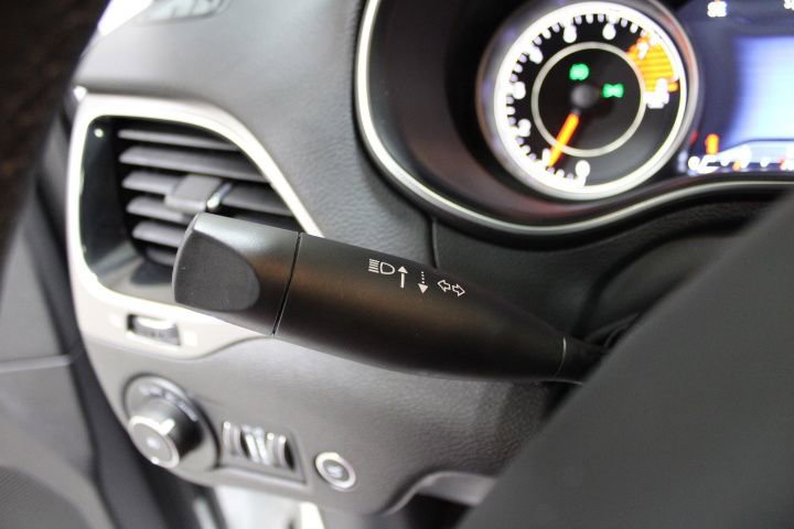 Used 2022 Jeep Cherokee Limited image 42