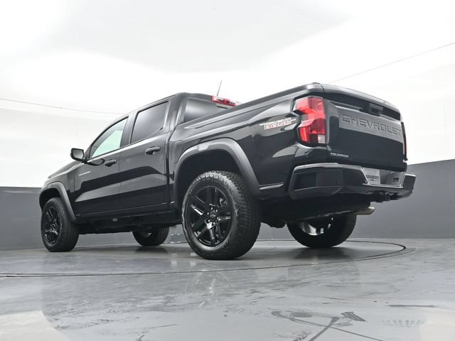 Used 2025 Chevrolet Colorado Trail Boss AWD/4WD image 33