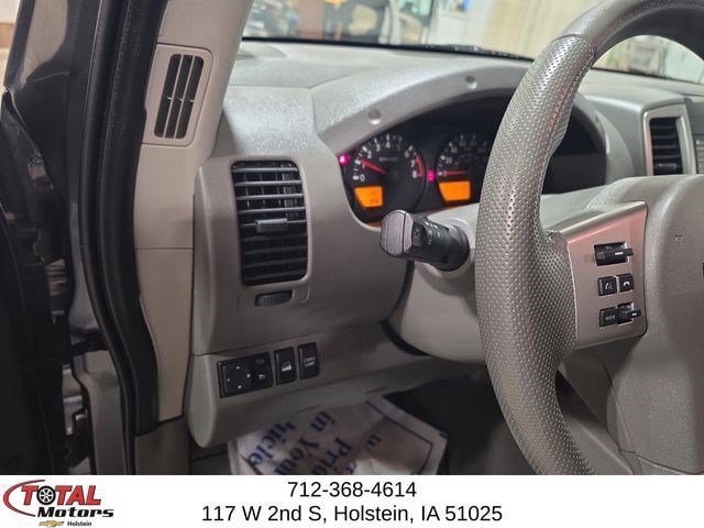 Used 2020 Nissan Frontier SV w/ Midnight Edition Floor Mats AWD/4WD image 15