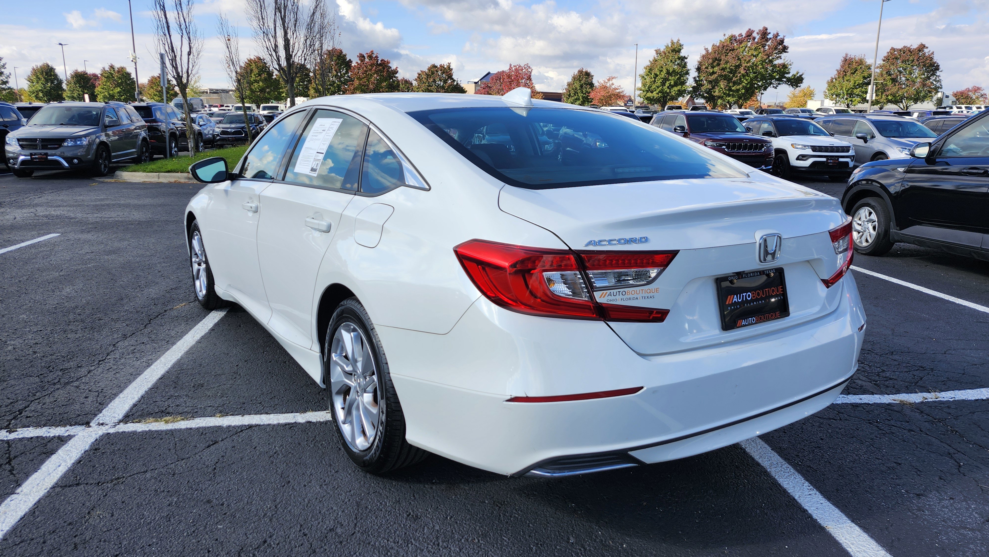 Used 2018 Honda Accord LX image 9