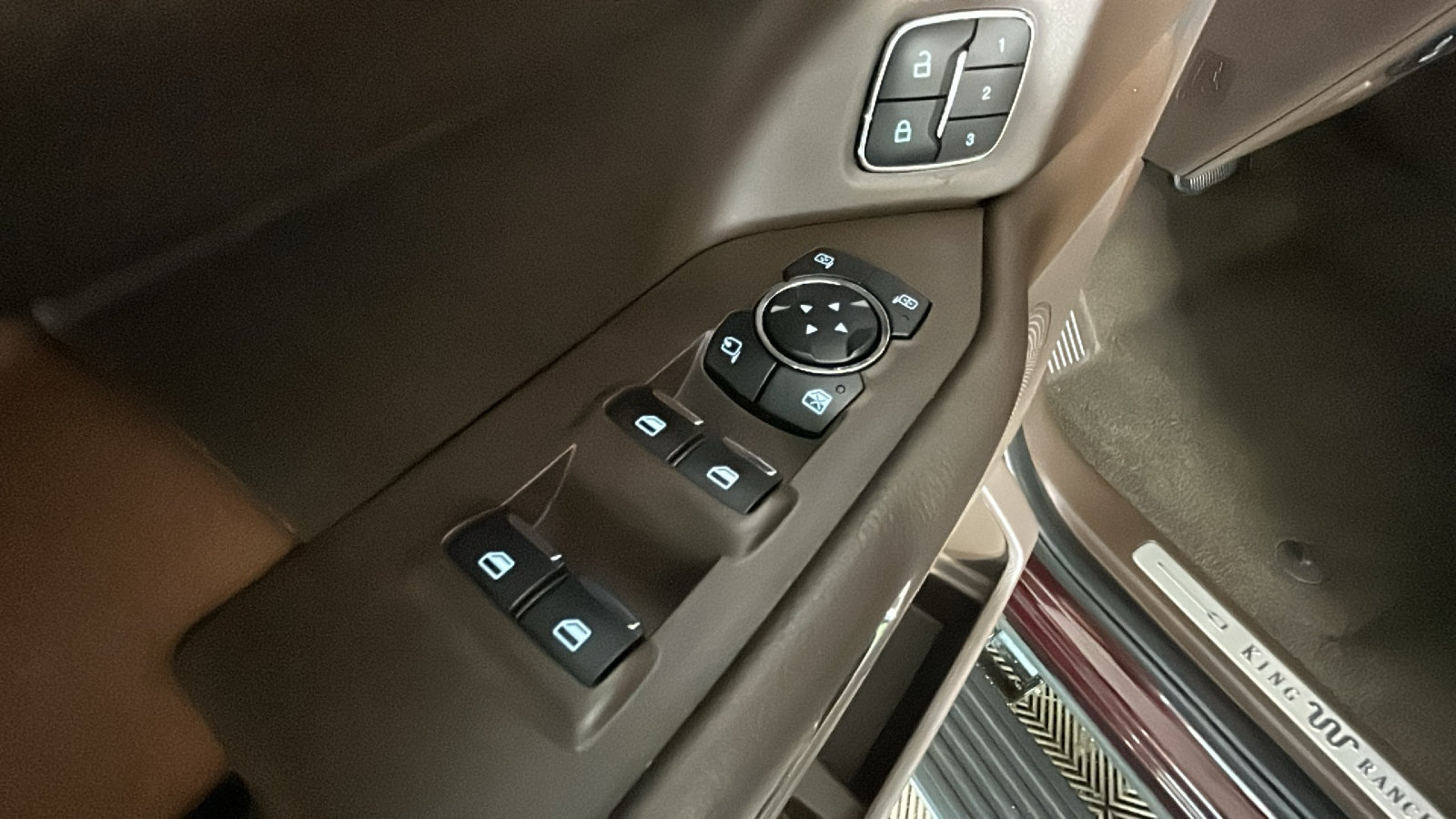 Used 2023 Ford Expedition King Ranch AWD/4WD image 13