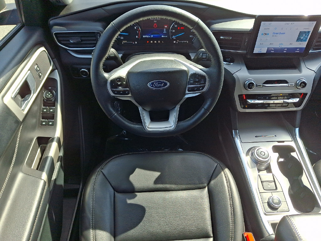 Used 2023 Ford Explorer XLT w/ Equipment Group 202A AWD/4WD image 12