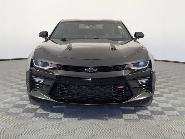 Used 2018 Chevrolet Camaro SS RWD image 3