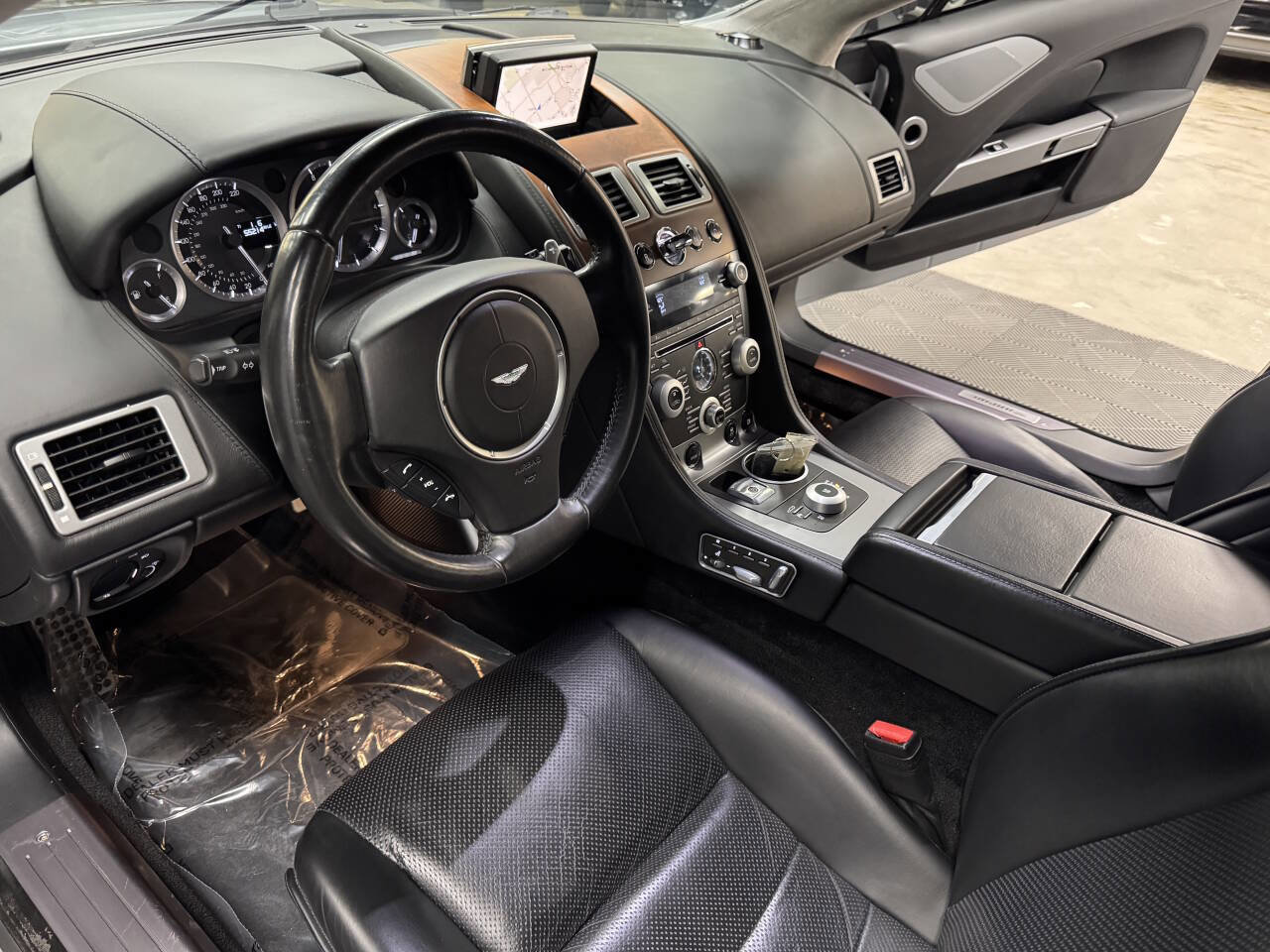 Used 2011 Aston Martin Rapide image 28