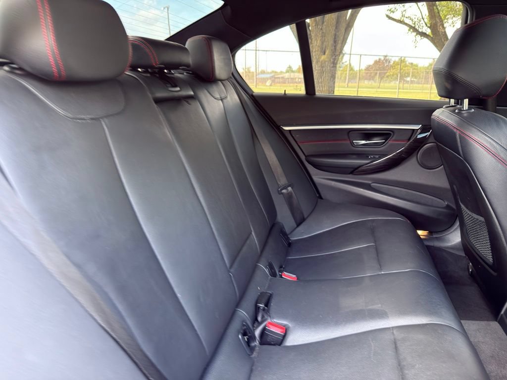 Used 2018 BMW 330i xDrive Sedan AWD/4WD image 29