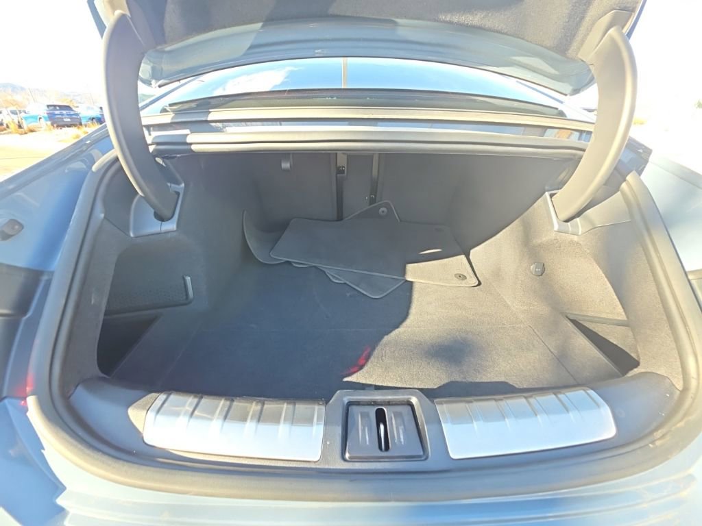 Used 2022 Audi e-tron GT Premium Plus image 21