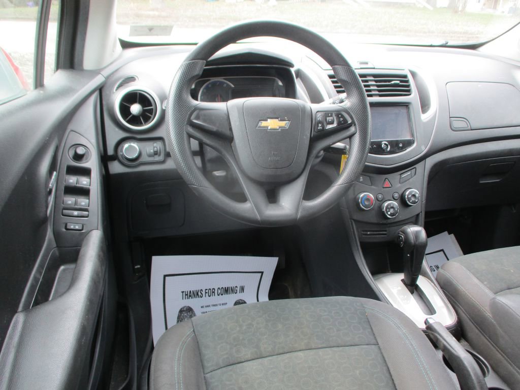Used 2016 Chevrolet Trax LS w/ LPO, Protection Package AWD/4WD image 9