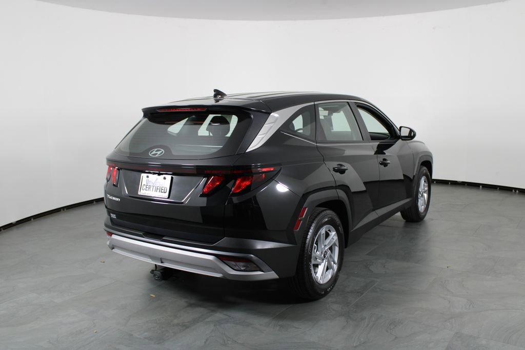 Certified 2026 Hyundai Tucson SE FWD image 16