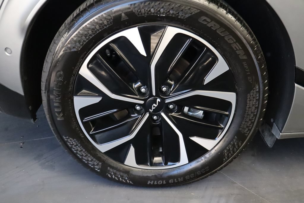 Used 2023 Kia EV6 GT-Line w/ GT-Line Suede Seat Package RWD image 11
