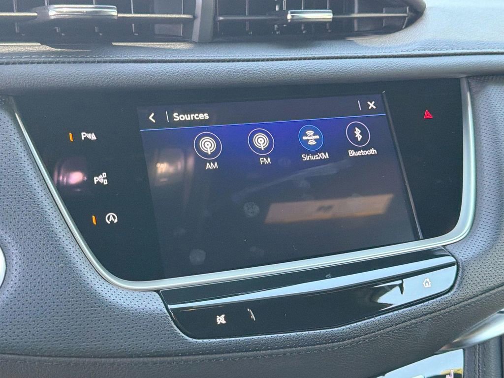 Used 2025 Cadillac XT5 Premium Luxury w/ Technology Package FWD image 15