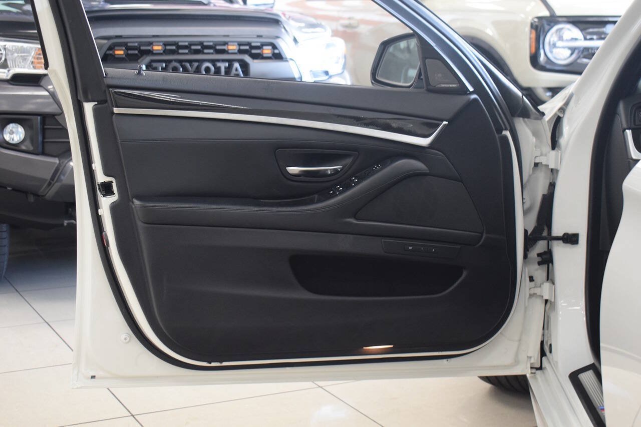 Used 2016 BMW 535i Sedan RWD image 11