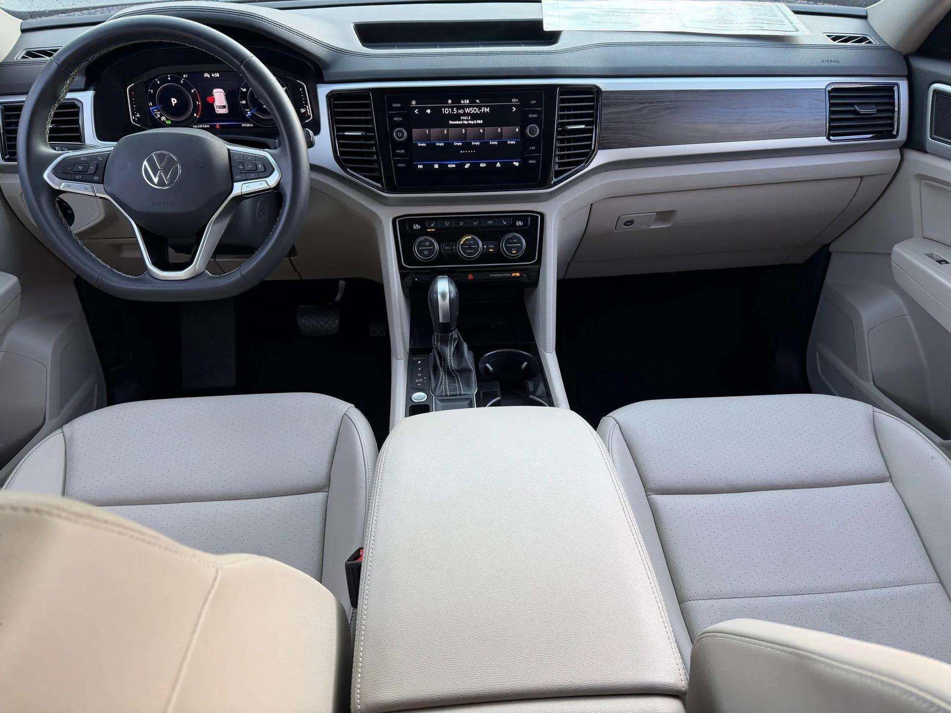 Used 2022 Volkswagen Atlas SE image 4