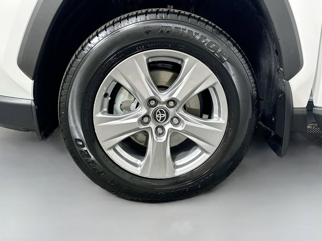 Certified 2025 Toyota RAV4 XLE w/ Convenience Package image 31