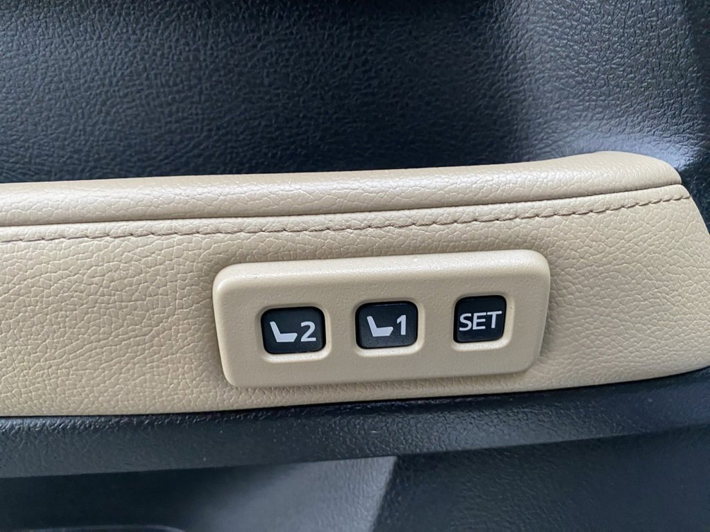 Used 2021 Toyota 4Runner Limited image 14