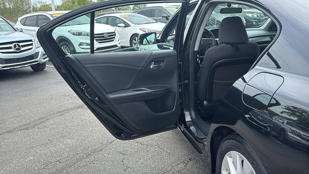 Used 2014 Honda Accord EX image 29